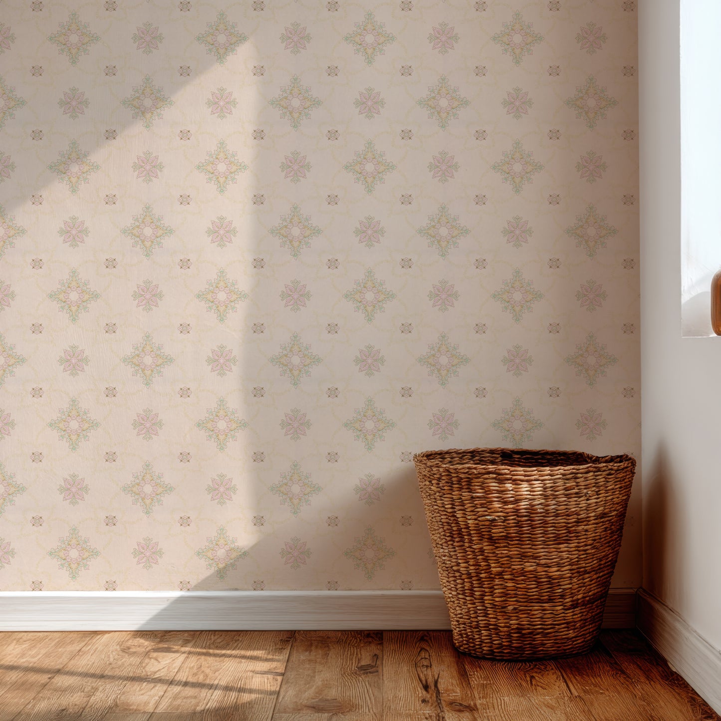 Noelle Antique Geometric